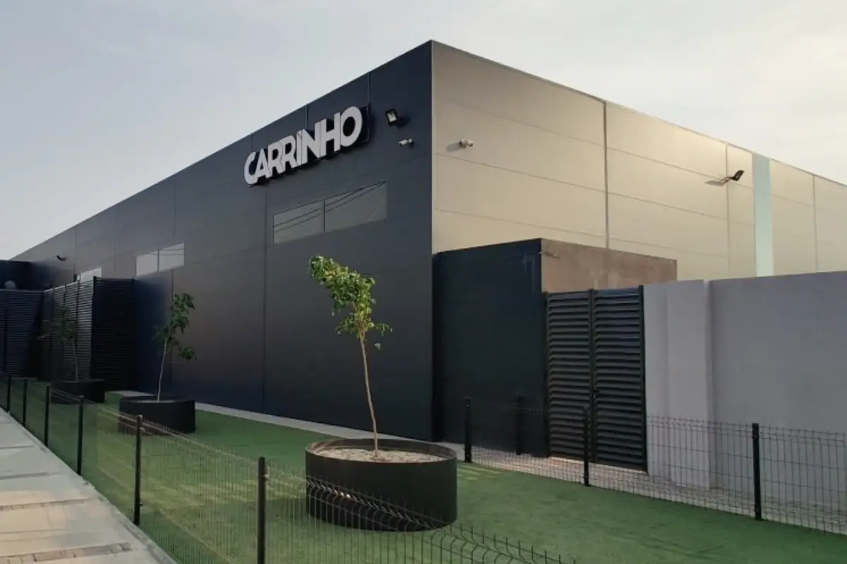 A UNITEL PODE FAZER AO CARRINHO O MESMO QUE A ETU ENERGIAS FEZ À ENERGEAN