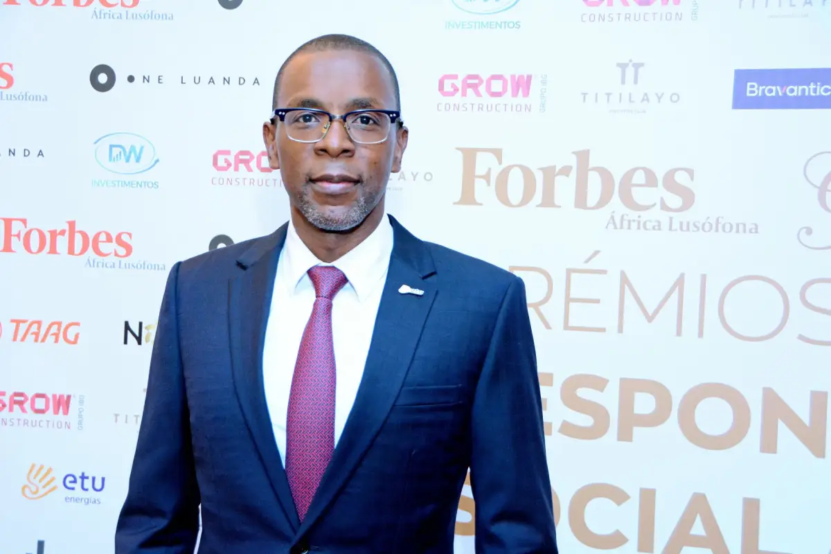 Edson dos Santos, PCA da Etu Energias, distinguido pela Forbes Best of Africa